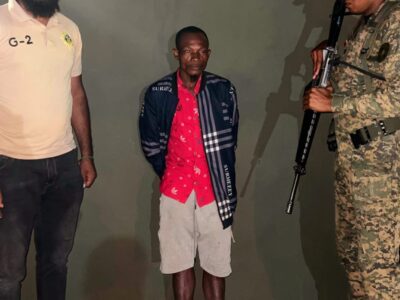 Detienen a traficante haitiano en Valverde con 8 indocumentados: intentó sobornar a militares
