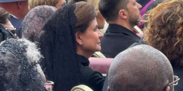 La vicepresidenta de RD Raquel Peña asistió a la misa de inicio del pontificado del Papa León XIV en el Vaticano