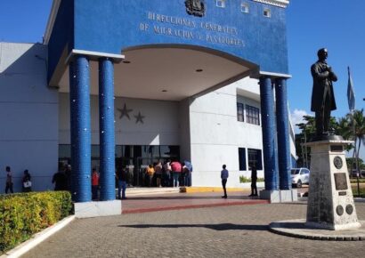 Agente y haitiano indocumentado resultan heridos; Migración inicia investigación