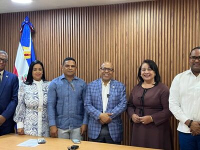 Pacheco revela que el nuevo Código de Trabajo está en la etapa final de revisión