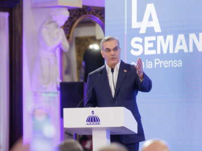 Abinader remite al Senado proyecto de ley para regular la libertad de expresión y los medios de comunicación
