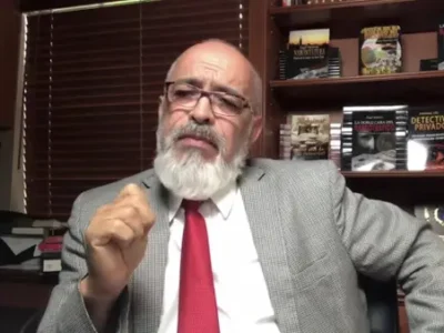 Trasladan este martes al comunicador Ángel Martínez a Santo Domingo tras ser detenido en alta mar