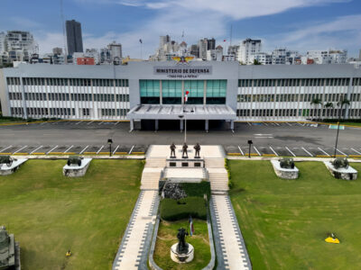 Reunión entre mandatarios será a puerta cerrada este miércoles en el Ministerio de Defensa