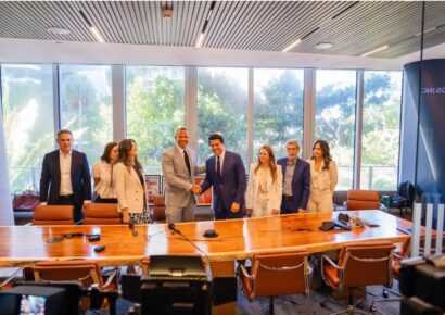 David Collado y Alex Rodríguez anuncian inversión de mil millones de dólares en desarrollo turístico de lujo en Playa Grande