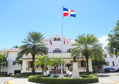 Cancillería Dominicana advierte sobre los riesgos de emigrar ilegalmente a Estados Unidos