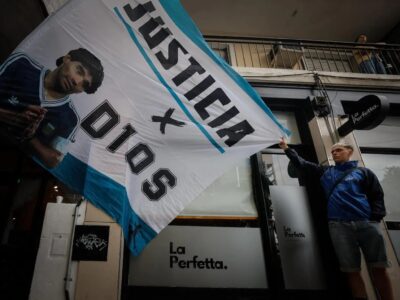 Fiscalía pide suspender el juicio por la muerte de Maradona tras acusación de parcialidad contra una jueza