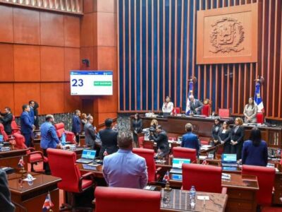 Senado aprueba en dos lecturas fusión de los Ministerios de Hacienda y Economía, Planificación y Desarrollo