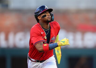 Ronald Acuña Jr. deslumbra con su defensiva estelar