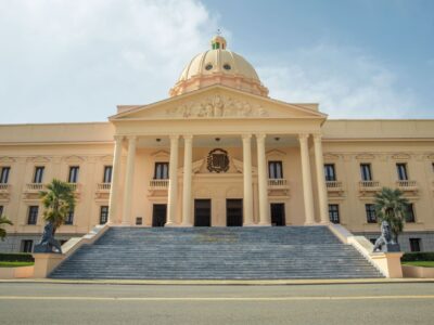 Gobierno dominicano anuncia entrega de 49 pensiones a trabajadores cañeros durante acto por el Día del Colono Azucarero