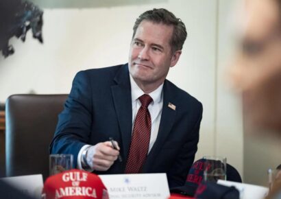 La Administración Trump despide a más de 100 funcionarios del Consejo de Seguridad Nacional