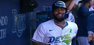 Junior Caminero impulsa triunfo de los Rays con jonrón de tres carreras