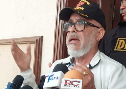 Imponen presentación periódica e impedimento de salida a Ángel Martínez