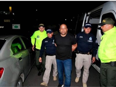 César “El Abusador” demanda al gobierno de EE.UU. y prisión federal por $7 millones por falta de atención médica