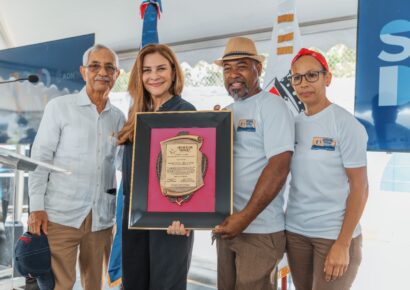 Carolina Mejía entrega nuevo parque lineal La Yagüita dedicado a Christian Tejeda