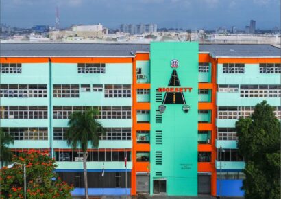 DIGESETT investiga enfrentamiento entre agente y ciudadano en la avenida John F. Kennedy