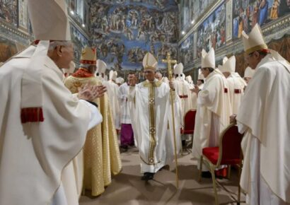 El cardenal Parolin, sorprendido por la calma de León XIV al aceptar el pontificado