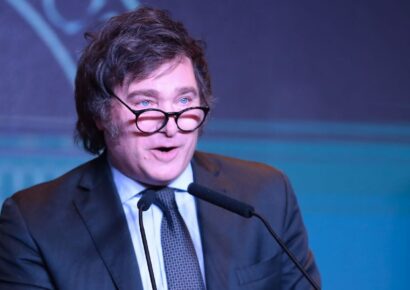 Milei felicita al Papa León XIV y espera que defienda la vida y la libertad como pilares de la civilización