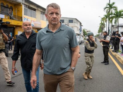 Haití acude a Erik Prince aliado de Trump para combatir pandillas violentas que azotan el país