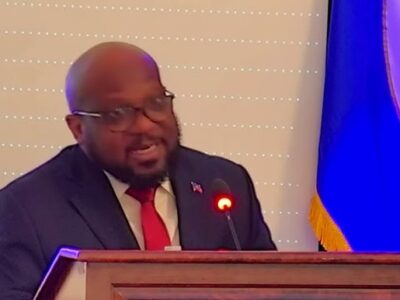 Smith Augustin urge a transformar el sistema social que alimenta la violencia en Haití