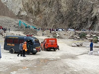 Colapso en cantera de Indonesia deja 10 muertos y varios desaparecidos, reportan autoridades