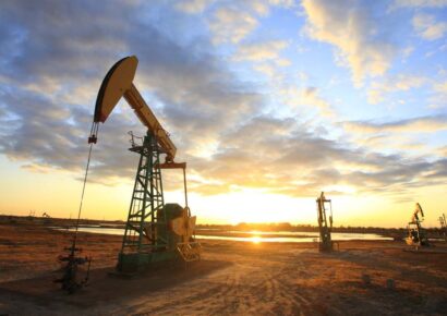 Caen los precios del petróleo tras anuncio de aumento de producción de la OPEP+