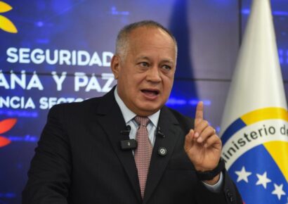 Venezuela denuncia plan terrorista contra embajadas y elecciones del domingo