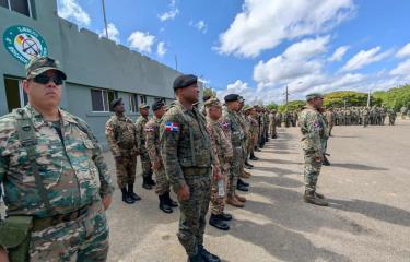 Refuerzan el límite norte: 300 soldados más llegan a Dajabón ante crisis haitiana