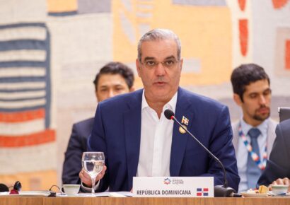 Luis Abinader impulsa una transición energética sostenible basada en recursos naturales de América Latina y el Caribe