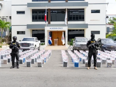 Capturan lancha rápida con 1,360 paquetes de presunta cocaína en San Pedro de Macorís