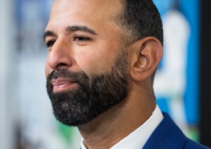 El dominicano José Bautista entra al Salón de la Fama del béisbol canadiense