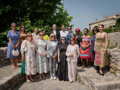 Raquel Arbaje destaca en encuentro cultural internacional en Saint-Paul de Vence, Francia