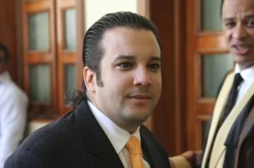 Jochi Gómez consigue permiso para salir del país por quinta vez, pese a proceso por corrupción