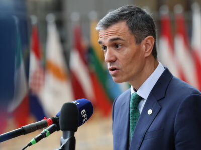 Investigan filtración masiva de datos que involucra al presidente Pedro Sánchez