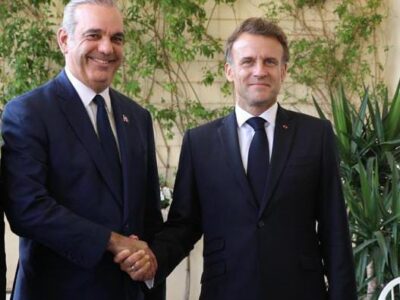 El presidente francés ofrece financiar hasta el 85 % del tren metropolitano y plan de transporte en Santo Domingo