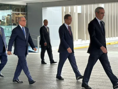 Abinader y expresidentes dominicanos instan a líderes internacionales a respaldar misión robusta de la ONU en Haití