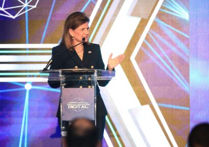 Banda ancha ya alcanza al 70 % de estudiantes, según el Gobierno