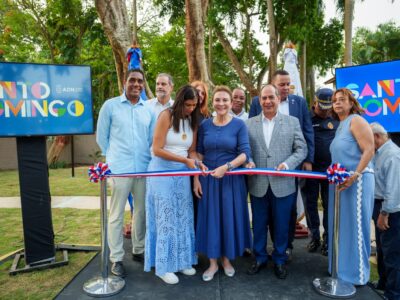 Inauguran el renovado Parque Riveras de las Palmas en Arroyo Hondo