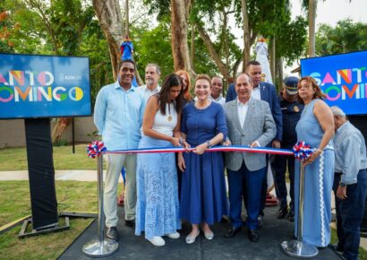 Inauguran el renovado Parque Riveras de las Palmas en Arroyo Hondo