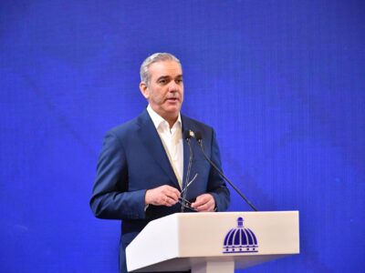 “Ahora es que SeNaSa tiene valor”, dice Abinader al rechazar críticas de la oposición