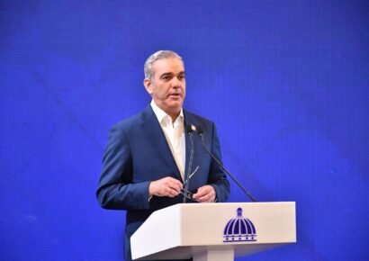 “Ahora es que SeNaSa tiene valor”, dice Abinader al rechazar críticas de la oposición