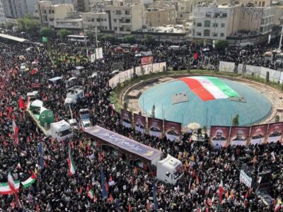 Irán realiza funeral de Estado por militares y científicos caídos en conflicto con Israel