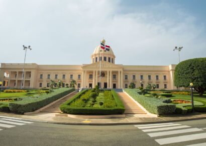 Gobierno dominicano contrata consultora de EE. UU. ante la crisis haitiana