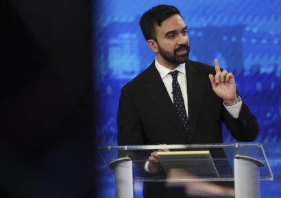 Zohran Mamdani se compromete a proteger a inmigrantes y rechaza redadas de Trump