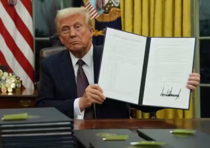 Trump firma decreto que bloquea el ingreso desde 12 países, con veto total a Haití y otros