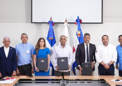 Barrick Pueblo Viejo Gobierno y comunitarios llegan a acuerdo reasentamiento construcción presa de colas