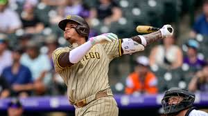 Manny Machado conecta su jonrón 350 y se acerca a otro hito histórico en MLB