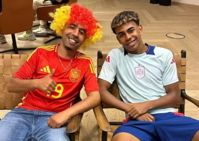 La emotiva celebración del padre de Lamine Yamal tras su gol decisivo frente a Francia: “Qué lo qué manin, ya tú sabes controlando la vaina”