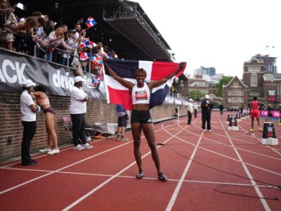 Marileidy Paulino confirma su gran nivel al ganar los 400 metros en Filadelfia con su mejor marca del año