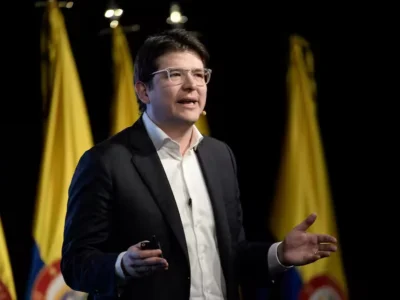 Miguel Uribe muestra signos de mejoría neurológica, pero continúa en estado crítico, informa Fundación Santa Fe