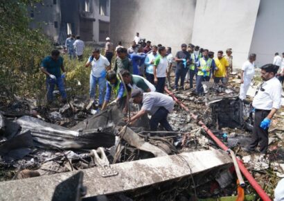 Único sobreviviente camina herido tras tragedia aérea de Air India con 242 pasajeros a bordo
